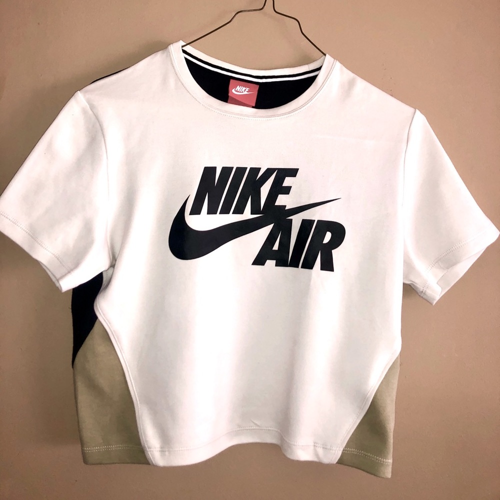 Nike crop t-shirt